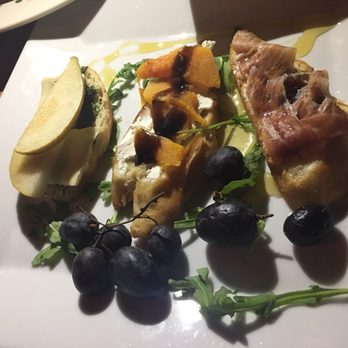 Grand Vin - Crostini - Wine Bars Near Me - Hoboken, New Jersey
