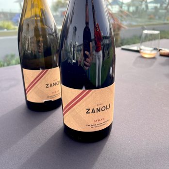 ZANOLI Wines - Syrah - Wineries Near Me - Paso Robles , California
