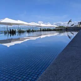 Roof pool (partial) Roof pool (partial)