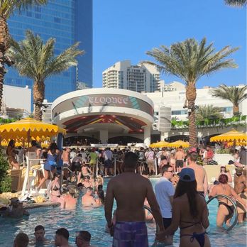 LIV Beach - Swimming Pools Near Me - Las Vegas, Nevada LIV Beach - Swimming Pools Near Me - Las Vegas, Nevada
