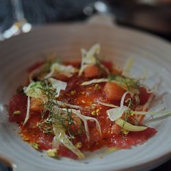 Tuna crudo