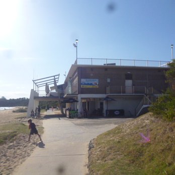Mentone Beach - Mentone SLSC - Beaches Near Me - Moorabbin Airport, VIC