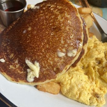 THE GREY DOG - FLATIRON - Updated March 2025 - 306 Photos & 240 Reviews