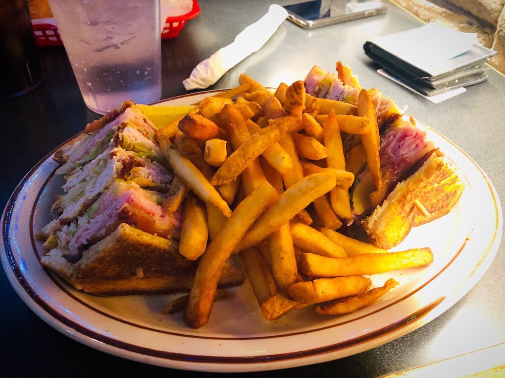 STONE FACE TAVERN 110 Photos & 141 Reviews 8201 San Pedro Dr NE