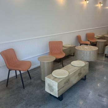 Koffeeski - Cute seating areas! - Coffee & Tea Near Me - Los Angeles, California Koffeeski - Cute seating areas! - Coffee & Tea Near Me - Los Angeles, California