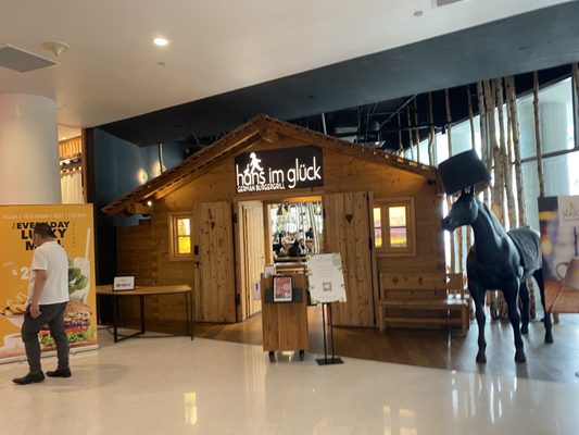 SERVUS German Burger Grill | VIVOCITY by null