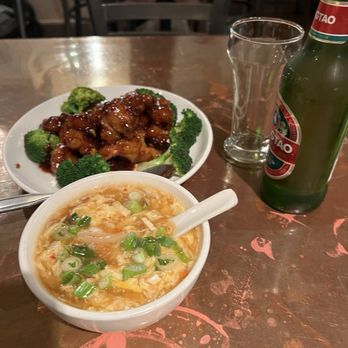 Amazing Kitchen - General's chicken, hot and sour souped and a late beer. - Chinese Near Me - San Francisco, California Amazing Kitchen - General's chicken, hot and sour souped and a late beer. - Chinese Near Me - San Francisco, California