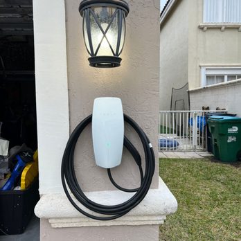 Electric AC Solutions - Electricians Near Me