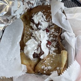 nutella strawberries and whipped cream crêpe nutella strawberries and whipped cream crêpe