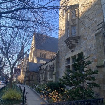 Newbury Street - Landmarks & Historical Buildings Near Me - Boston, Massachusetts