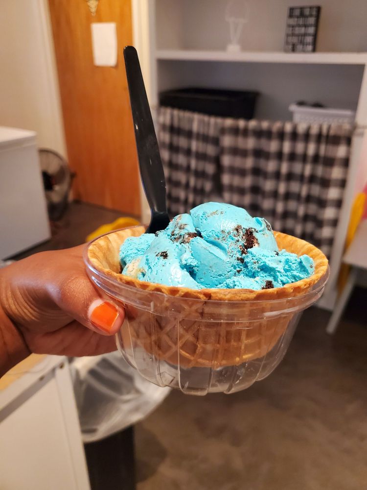 Two Scoops Creamery Southend