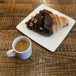 Atelier Ortega - Espresso and chocolate croissant