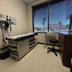 Sunset Clinic - Love Ha Le