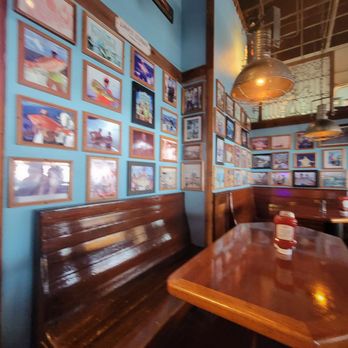 Blackfins Riverfront Grill - Seafood Near Me - Sebastian, Florida
