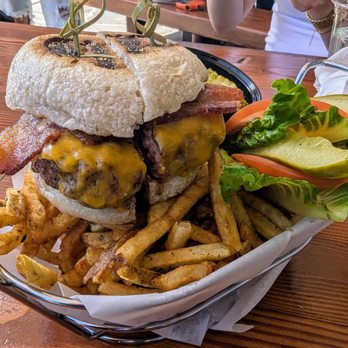 Diablo Burger - Burger - Burgers Near Me - Flagstaff, Arizona