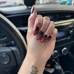 Ombre nails for Halloween Ombre nails for Halloween