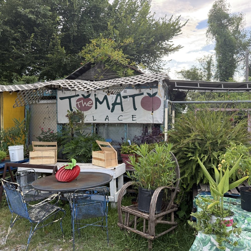 The Tomato Place - Outside with logo - Juice Bars & Smoothies Near Me - Vicksburg, Mississippi The Tomato Place - Outside with logo - Juice Bars & Smoothies Near Me - Vicksburg, Mississippi
