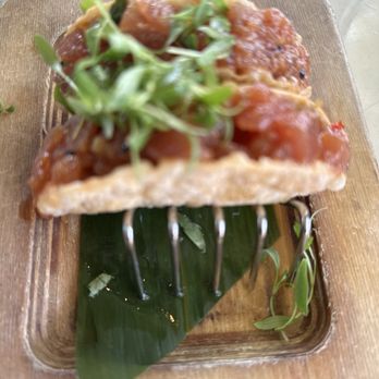 Lucky Shuck - Can you please ship these to Minnesota! Tuna Tacos - outstanding! I'm a very picky eater too! - Seafood Near Me - Jupiter, Florida Lucky Shuck - Can you please ship these to Minnesota! Tuna Tacos - outstanding! I'm a very picky eater too! - Seafood Near Me - Jupiter, Florida