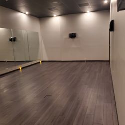 Yoga Dragon - Our beautiful yoga room is lightly heated to 85 degrees.