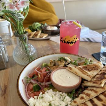 Madi - Mango dragonfruit lemonade and Mediterranean chicken bowl - Breakfast & Brunch Near Me - San Diego, California