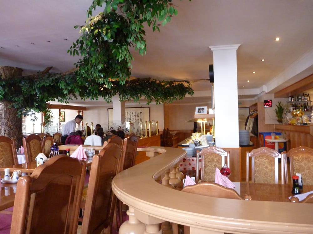 Lin & Yuki Sushi Bar