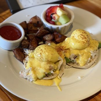 Terry's Restaurant + Lounge - Terry's Benedicts - Lounges Near Me - Carmel, California Terry's Restaurant + Lounge - Terry's Benedicts - Lounges Near Me - Carmel, California