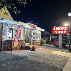 Easton Wireless & Smoke Shop