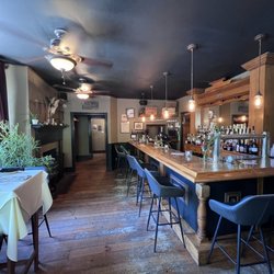 Railroad House Inn - Bar at the inn
