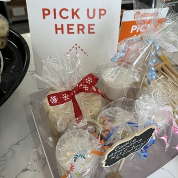 Cookie Co.- Overland Park - Bakeries Near Me - Overland Park, Kansas
