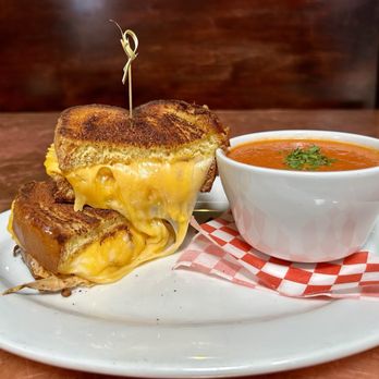 Ben 'N Nick's - Grilled cheese and tomato soup - American Near Me - Oakland, California Ben 'N Nick's - Grilled cheese and tomato soup - American Near Me - Oakland, California