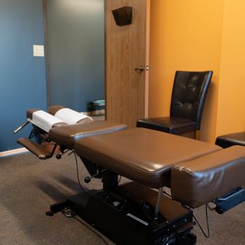 Miravite Chiropractic - Chiropractors Near Me - Pasadena, California