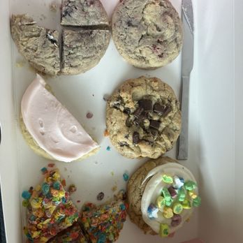 Crumbl - Forest Acres - Bakeries Near Me - Columbia, South Carolina Crumbl - Forest Acres - Bakeries Near Me - Columbia, South Carolina