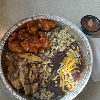 Chino Bandido - Hengrenade chicken and Jade Red Chicken, black beans and jerk rice, so much flavor and such good hospitality - Mexican Near Me - Phoenix, Arizona Chino Bandido - Hengrenade chicken and Jade Red Chicken, black beans and jerk rice, so much flavor and such good hospitality - Mexican Near Me - Phoenix, Arizona