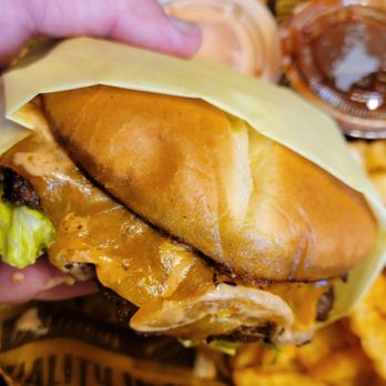 Slammin Greelchees - Smash burger - Sandwiches Near Me - Oakland, California Slammin Greelchees - Smash burger - Sandwiches Near Me - Oakland, California