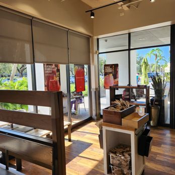 First Watch - First Watch foyer area facing outdoor patio ... on a Tuesday a.m. after Labor Day 2023. Gorgeous day! - Breakfast & Brunch Near Me - Coral Springs, Florida First Watch - First Watch foyer area facing outdoor patio ... on a Tuesday a.m. after Labor Day 2023. Gorgeous day! - Breakfast & Brunch Near Me - Coral Springs, Florida
