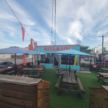 Maui's on Main - Outdoors. - Burgers Near Me - San Antonio, Texas Maui's on Main - Outdoors. - Burgers Near Me - San Antonio, Texas