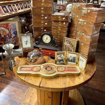 Lord Puffer Tobacconist - Tobacco Shops Near Me - Escondido, California