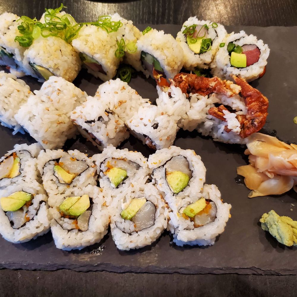 Muramoto Hilldale - Sushi Bars Near Me - Madison, Wisconsin