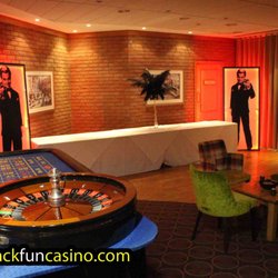 Blackjack Fun Casino - Our roulette table with James Bond backdrops.