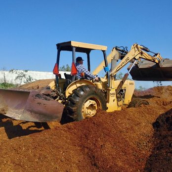 Hy Grade Planting Mix - The Jefe mounting a fresh mound of compost (Horse manure and bedding) - Nurseries & Gardening Near Me - Harbor City, California Hy Grade Planting Mix - The Jefe mounting a fresh mound of compost (Horse manure and bedding) - Nurseries & Gardening Near Me - Harbor City, California