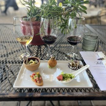 Le Cuvier Winery - Food and wine pairings. - Wineries Near Me - Paso Robles, California