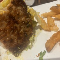 Turkey burger that was burnt & lacked flavor. Turkey burger that was burnt & lacked flavor.