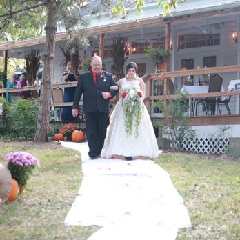 Diamond Mineral Springs - Walking down from the porch to the alter - American Near Me - Highland, Illinois