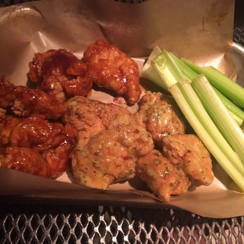 Buffalo Wild Wings - BONELESS WINGS. They didn't come as ordered which was ex wet. - American Near Me - Brighton, Colorado