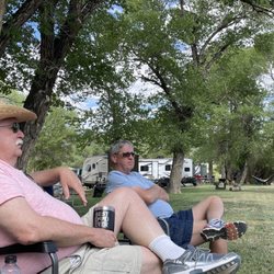 Dubois Wind River Koa - A couple of the husbands enjoying the outdoors