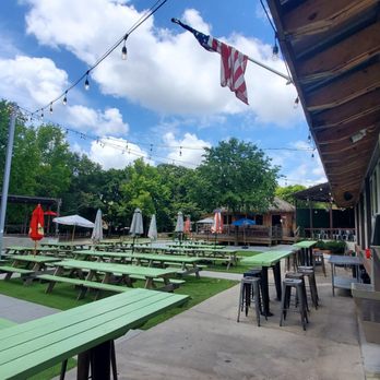 Warehouse at Vaughn's - outdoor area,stage - Food Court Near Me - Simpsonville, South Carolina Warehouse at Vaughn's - outdoor area,stage - Food Court Near Me - Simpsonville, South Carolina