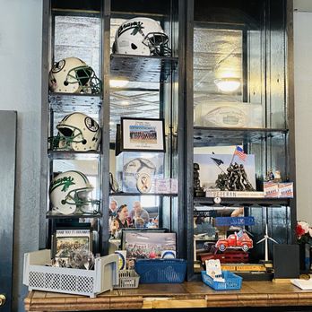 J’s Hideaway - Diners Near Me - Tehachapi, California J’s Hideaway - Diners Near Me - Tehachapi, California