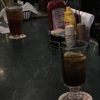 Quentin Tavern - Same drink, different glass - American Near Me - Lebanon, Pennsylvania Quentin Tavern - Same drink, different glass - American Near Me - Lebanon, Pennsylvania