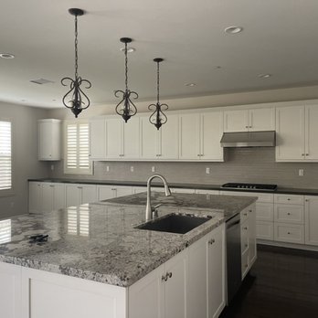 1. Amalia’s Premium House Cleaning