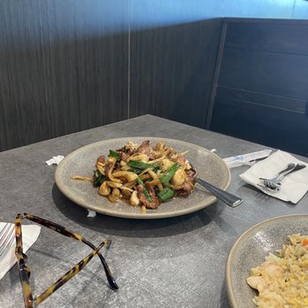 Royal Wok - Black pepper beef and chicken fried rice. Gluten-free soy sauce - Chinese Near Me - Orange, California